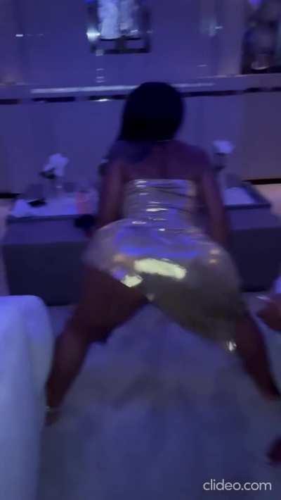 just hear me out 🍑🍑