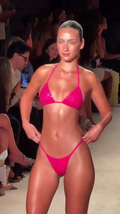 Slaying at the Paraiso Miami Swim Week | IG June 2025