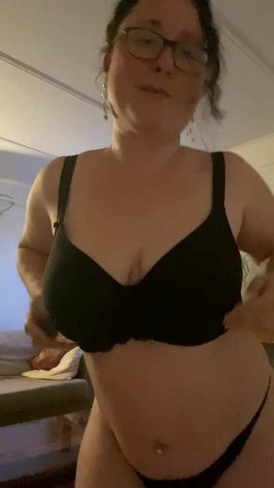 Would you be able to maintain eye contact with me if we were having sex?