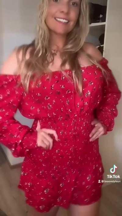 Do you prefer the dress in red or in Blue?