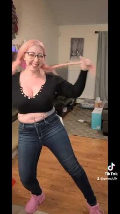 GwenDollx just being silly