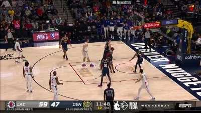 [Highlight] Zubac posts up Jokic and hits on the sweet jump hook