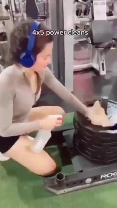 Best gym workout routine for women