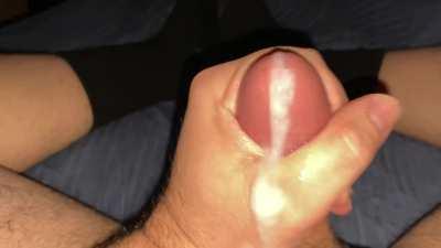 Shoutout if this cumshot caught your attention!