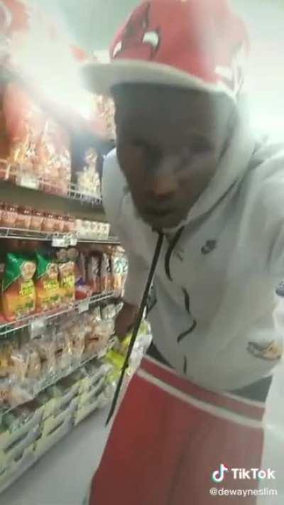 Straight bustin in the chip aisle