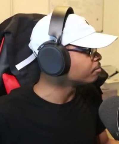 Chat whenever Dontai puts on his sunglasses