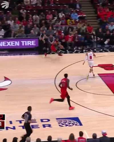 [Highlight] Scottie with the steal, passes the ball to Gary, who lobs it to Siakam for the dunk