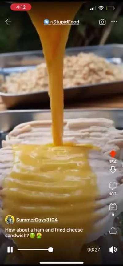 I can no longer cross post for whatever reason so have a screen recording of something that definitely belongs in ATBGE