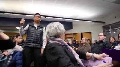 Racist showing himself amount no racists