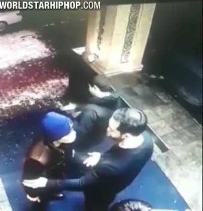 Pulled his little knife on a bouncer, then got rocked😭🤯