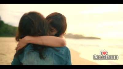 Carla Gugino & Gaite Jansen (Leopard Skin - s01e08)