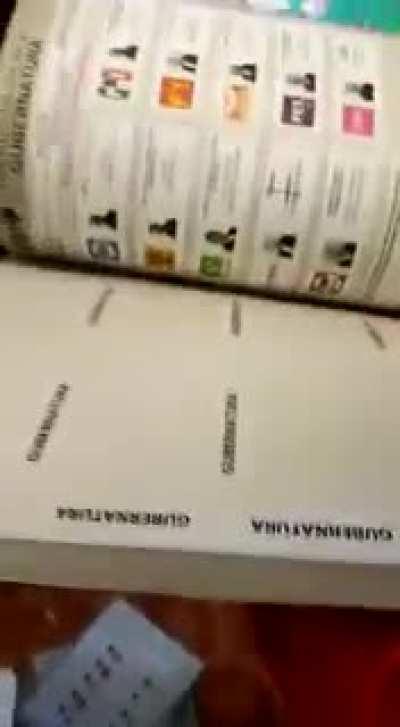 Lo que sucedió en una casilla con las boletas electorales, estás ya estaban marcadas hacia el partido morena. Por suerte esas boletas ya fueron canceladas