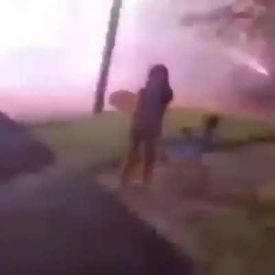 Polis massa hallways be like