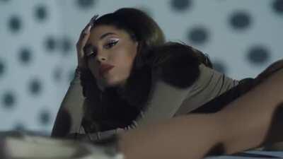 This video made me change my opinion on Ariana Grande. Didn’t know she could do stuff like this