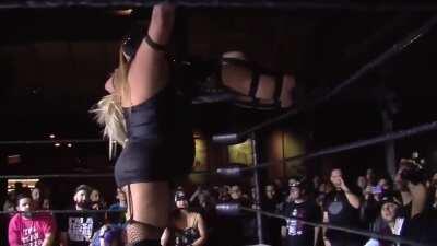 Scarlett Bordeaux is too easy for Ruby Raze