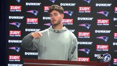 Patriots rookie kicker Quinn Nordin legit just compared kicking in the NFL to corn hole and NASCAR. No lie. His demonstration here.