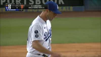 [Highlight] Evan Longoria hits a deep solo shot into left field to put the Giants ahead!