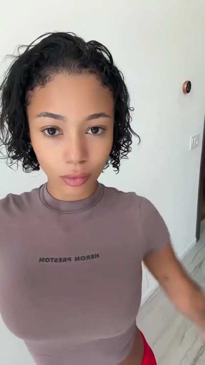 Tease 🤤