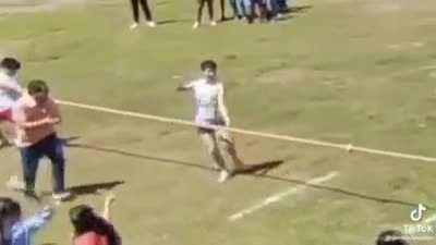 The Main Character™ during tug of war