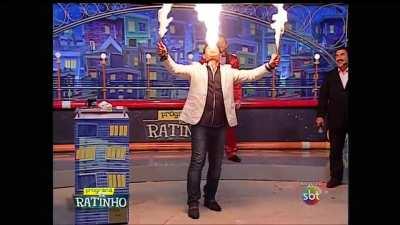 WCGW fire-breathing live on brazilian TV