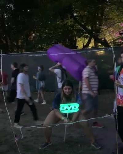 HMC while I trip everyone out at a festival