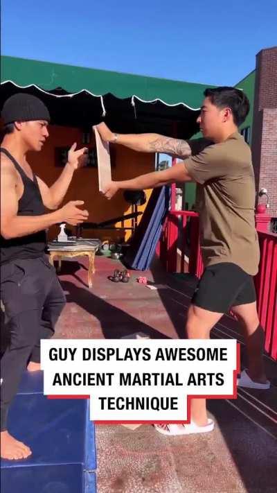 Insane martial arts technique...