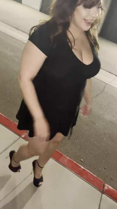 Short dresses for easy  access 😉