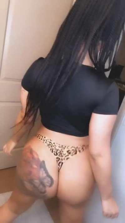 Booty just wobbles. Mega link in the comments.