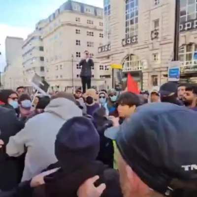 British locals clash with Pro Palestinian supporters