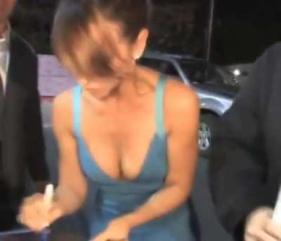 Jennifer Love Hewitt