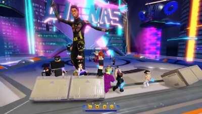 Pros jogador de Free Fire que diz que Roblox é uma MƏŘĐĄ(respeita os Robloxianos)