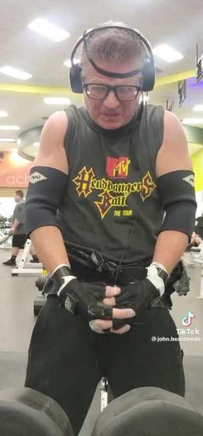 Every gym has this old dude