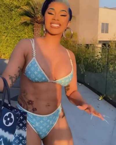 Cardi B Sexy Ass In Her Louis V Bikini 😮‍💨😮‍💨