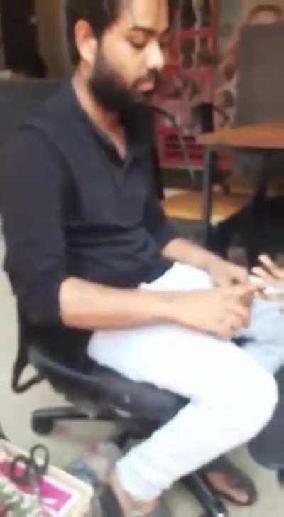 🅱️ulla using hindu name to molest hindu girls (याद रखो कसाब भी कलावा पेहेन के आया था) stay safe Boycott bulla