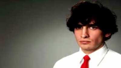 POV: Joe Hawley gives you a banana, then shoots you.