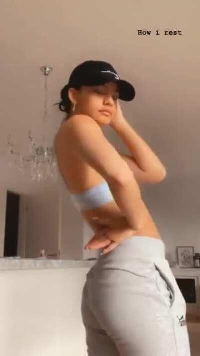 Ivana Santacruz 🔥