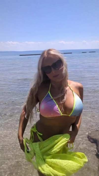 Milfs Day Out at the beach