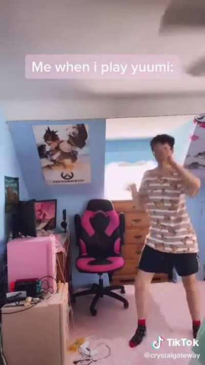 Which one of you annoying homos showed up on my fyp