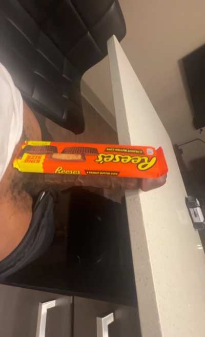 Which chocolate you eatin??? Age:22