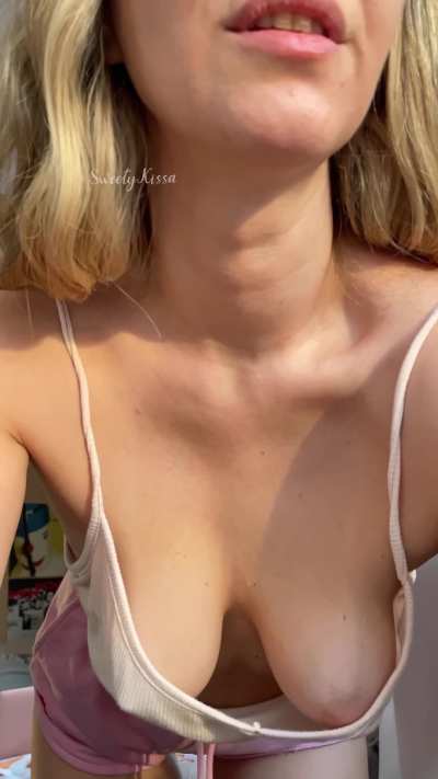 I make it hard... to look away 😏