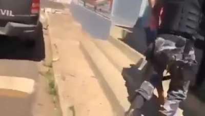 This was on Imperatriz city, state of Maranhão on Brazil. The guy who's hit is a victim of robbery. He's got arrested too for hit the robber.