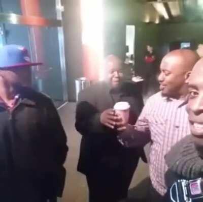 Starbucks hayat kurtarir