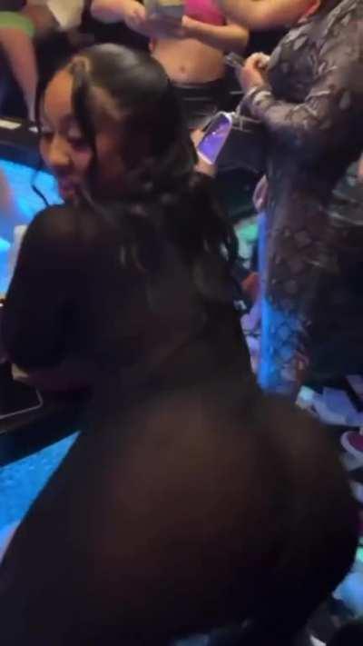 Discord In Comments To GoatWorld Server