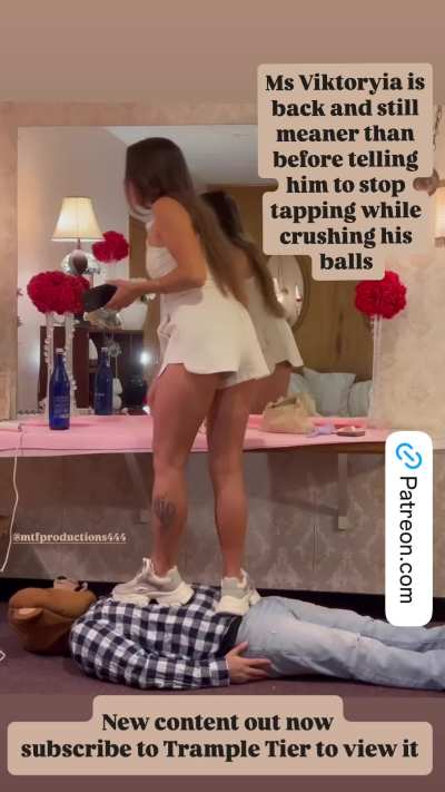 Goddess Viktoryia gets ready