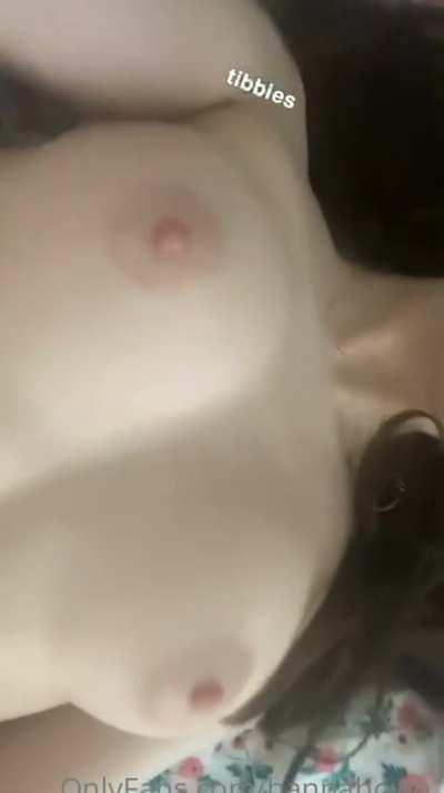 Hannahuwu new content - F0lder B3l0w