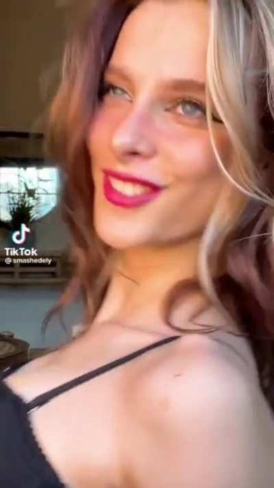 Ashley Matheson ahegao👅