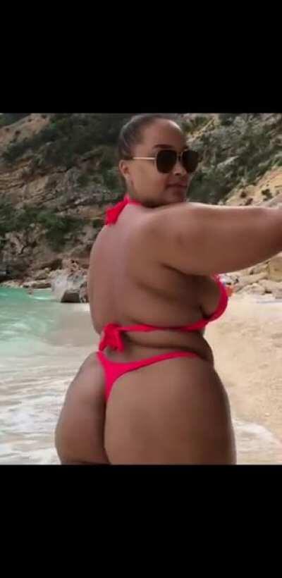 Six seconds of sexiness