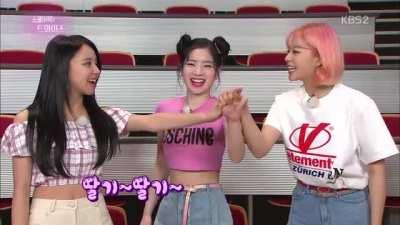 Jeongyeon + Dubchaeng (Dahyun & Chaeyoung)