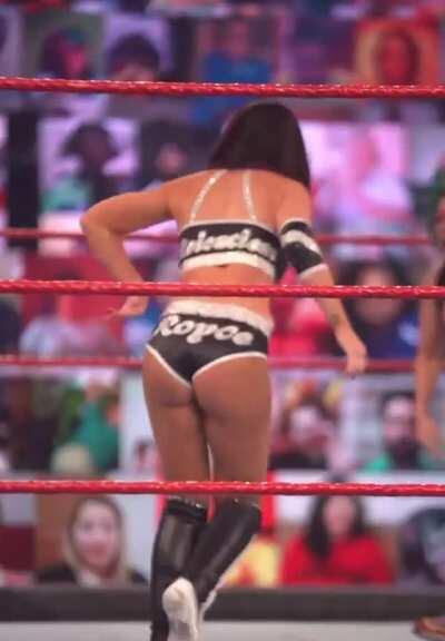 Peyton's booty