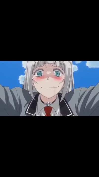 She really wants that 🐓